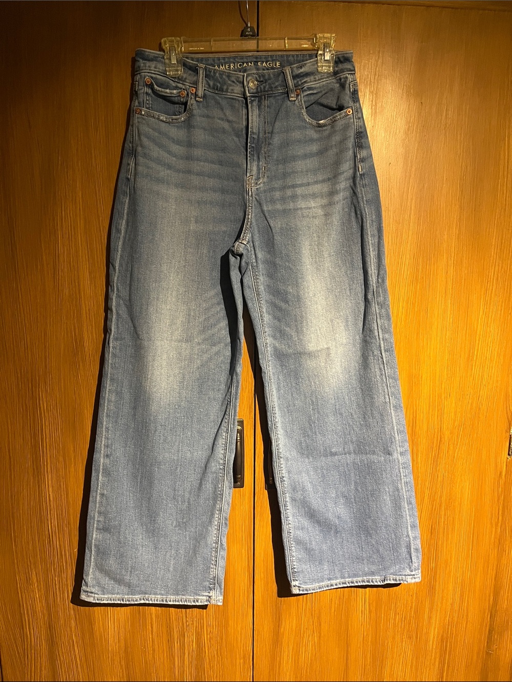AE Dreamy Drape Stretch Super High-Waisted Baggy Wide-Leg Jean size 8